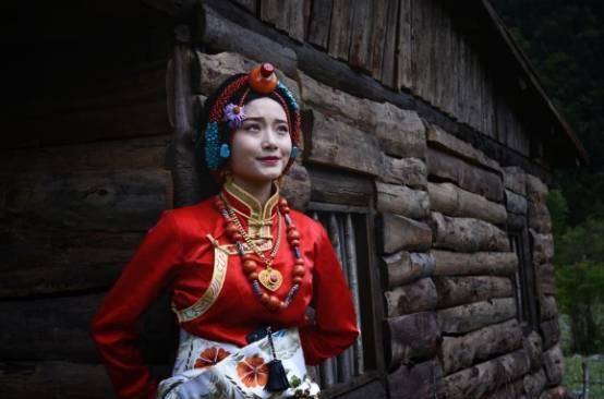能娶到藏族姑娘到底有多好，除了嫁妆丰厚，还有那么多的好处！