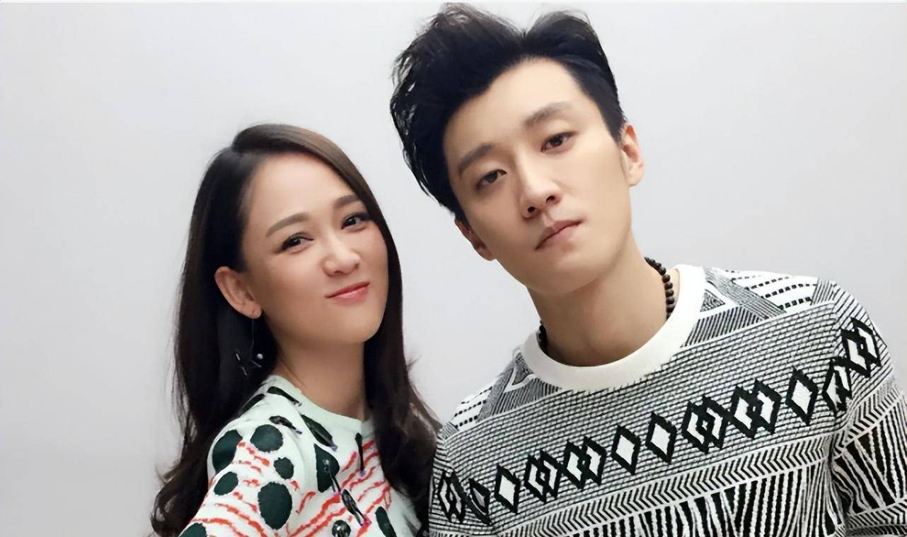 陈乔恩发微博澄清男友姓名,不是一直大家在叫的"艾伦",而是英文姓名"