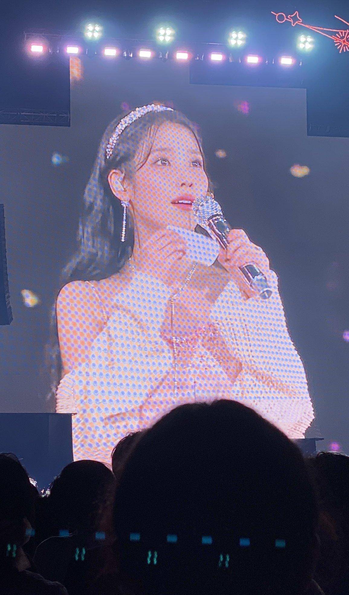 iu演唱会透露耳朵出问题长达1年,粉丝为她加油打气_压力_程度_内容