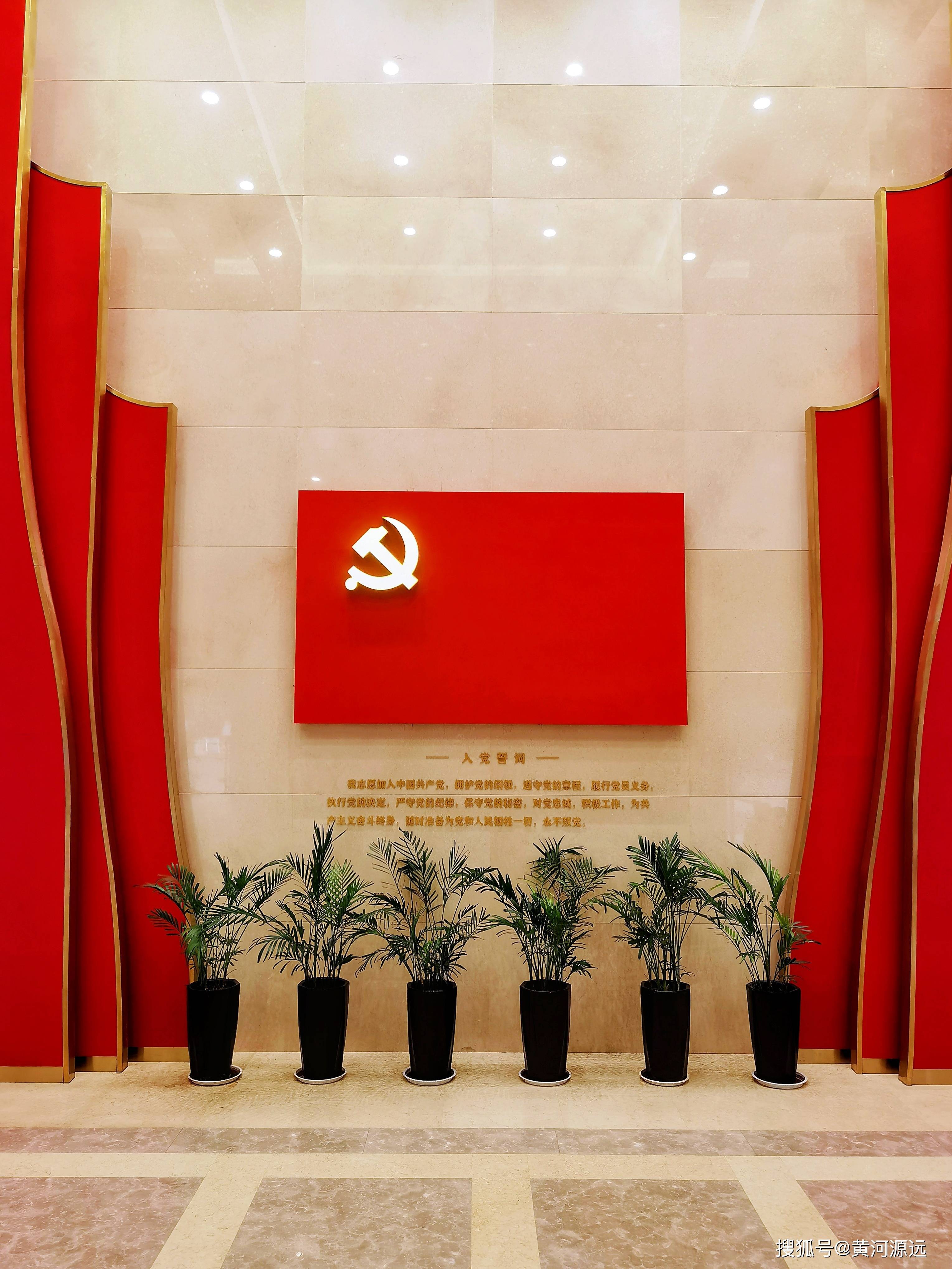 河南有座纪念性建筑,是红色基因和爱国主义教育基地,很值得一看_二七