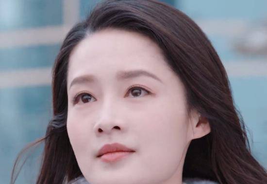 《海上繁花》艾如演得太好了,看她履历你会发现,原来她那么优秀