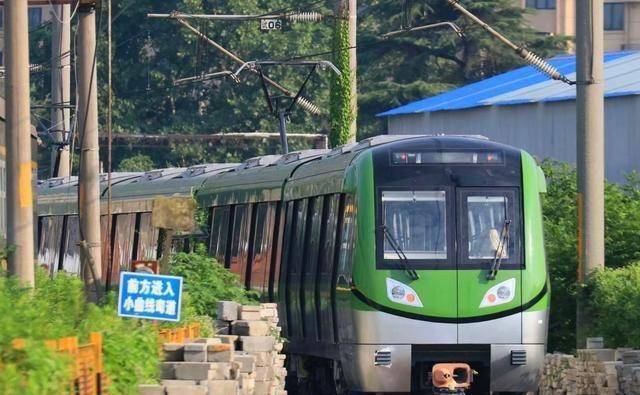 南京将迎新地铁，全长约35.49千米，设站27座，预计今年6月通车