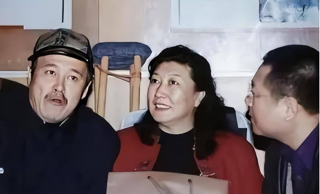 和有妇之夫同居14年,去世17年后女儿的选择让人泪目_何庆魁_张艳茹