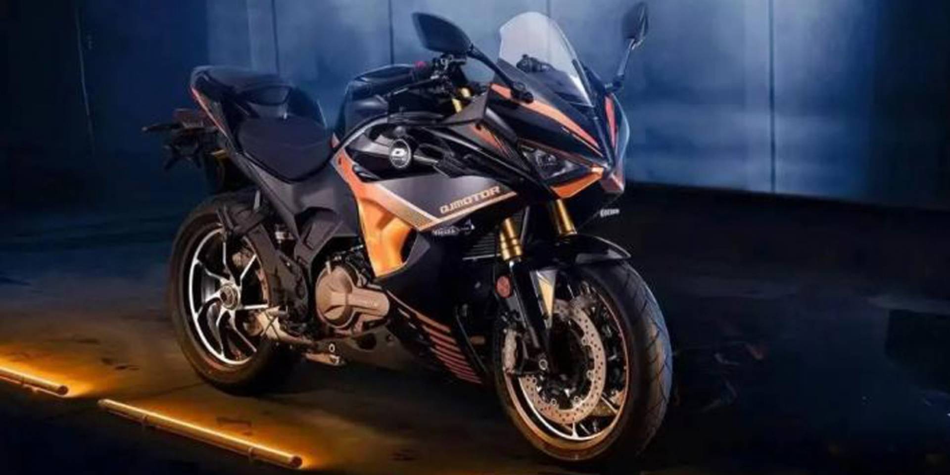 单摇臂,撞脸panigale,钱江gs550仿赛发布_搜狐汽车_搜狐网