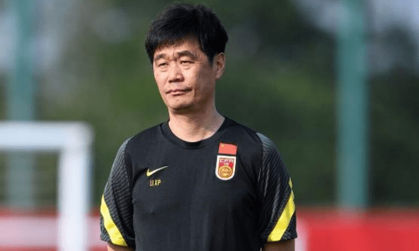 国足或迎第9位洋帅!实力吊打李铁李霄鹏,他能让中国足球崛起吗