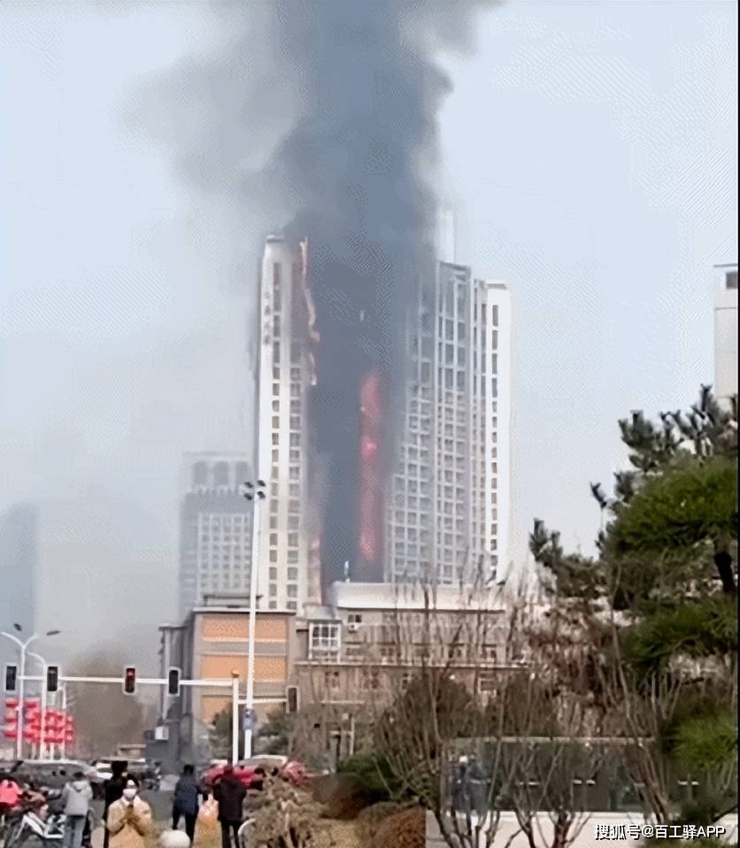电信大楼失火竟是因他而起!_火灾_建筑_防火