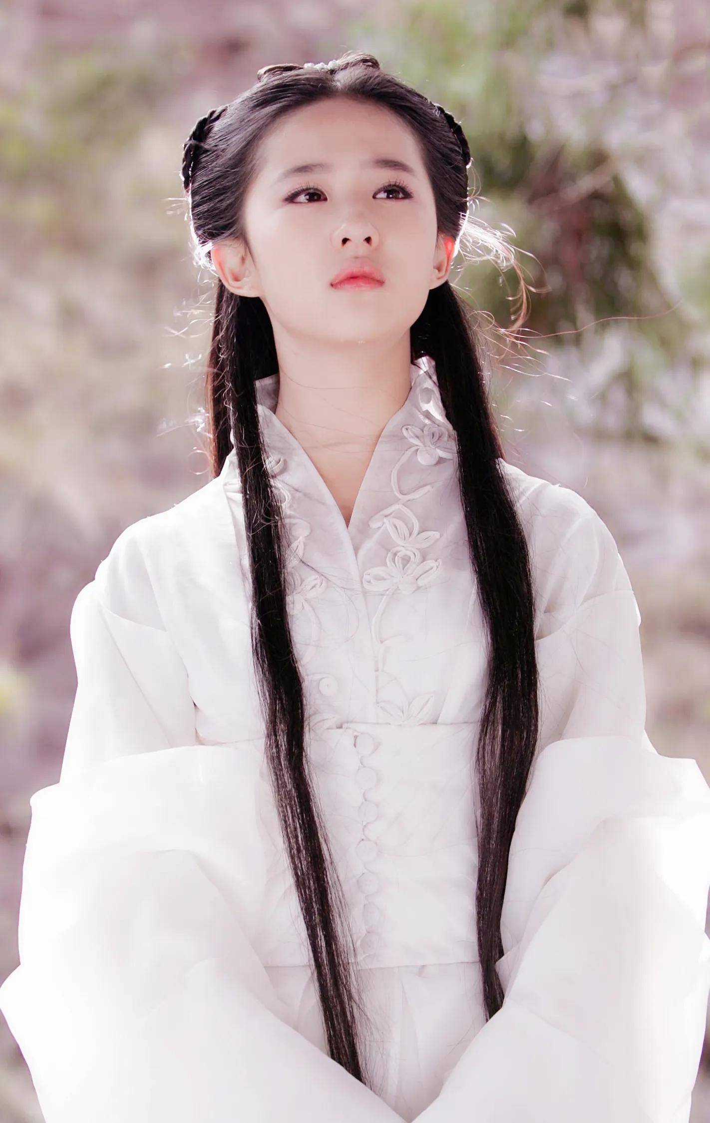 刘亦菲:风华绝代宛如仙女下凡,巅峰颜值古装造型堪称不朽经典_感觉