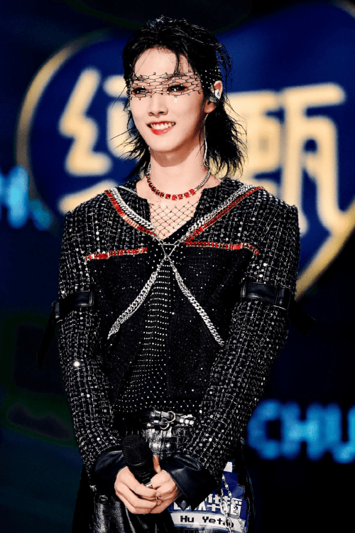 百变少年胡烨韬在线营业,《酷狗首唱会》生日专场惊喜连连派送_舞台