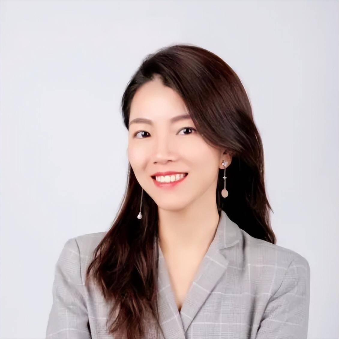 小红书合伙人曾秀莲本月卸任两家旗下公司法定代表人_科技_上海