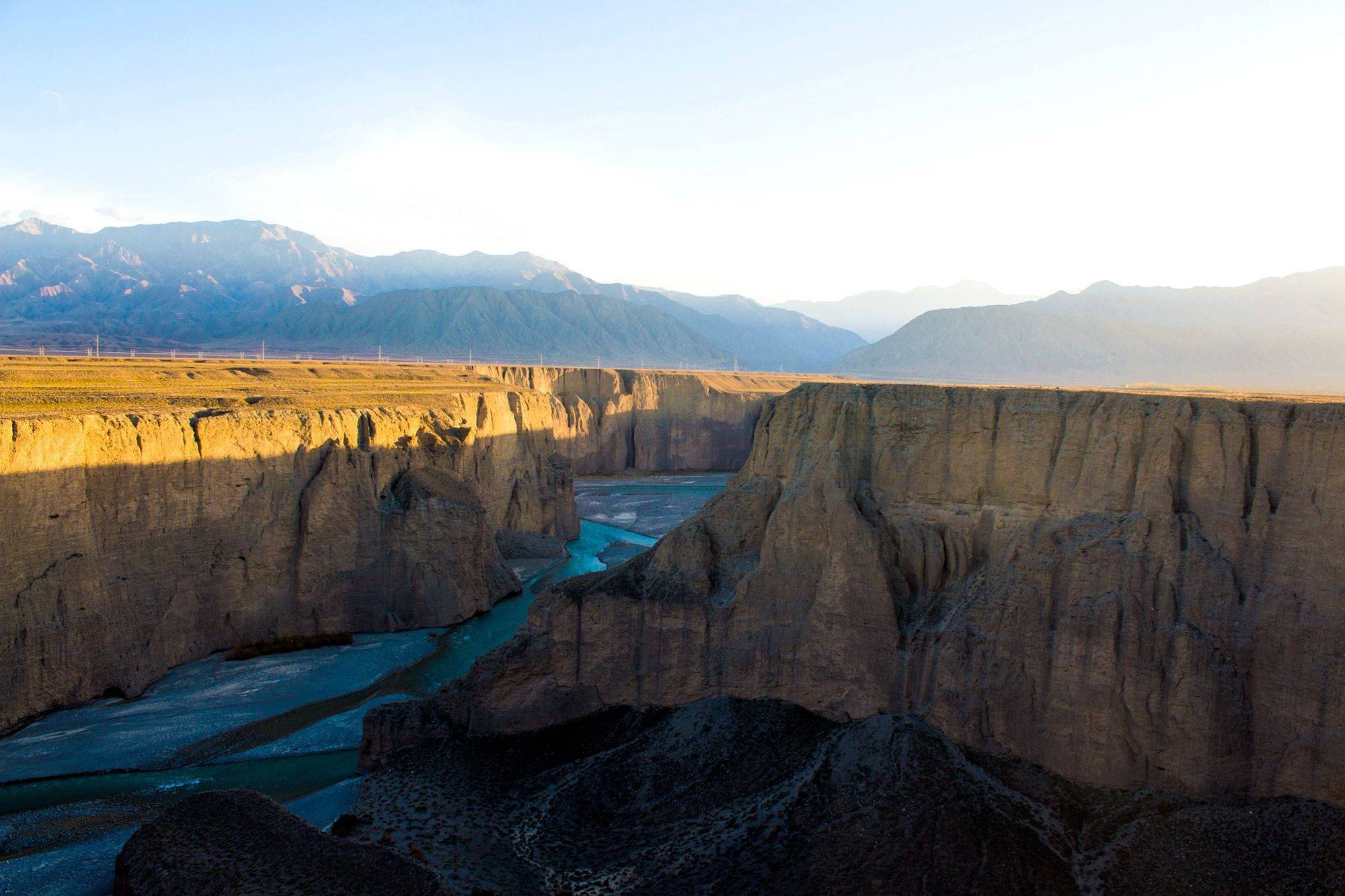 甘肃嘉峪关有一座讨赖河大峡谷,藏着绝世的美景,很多游客错过了_荒漠