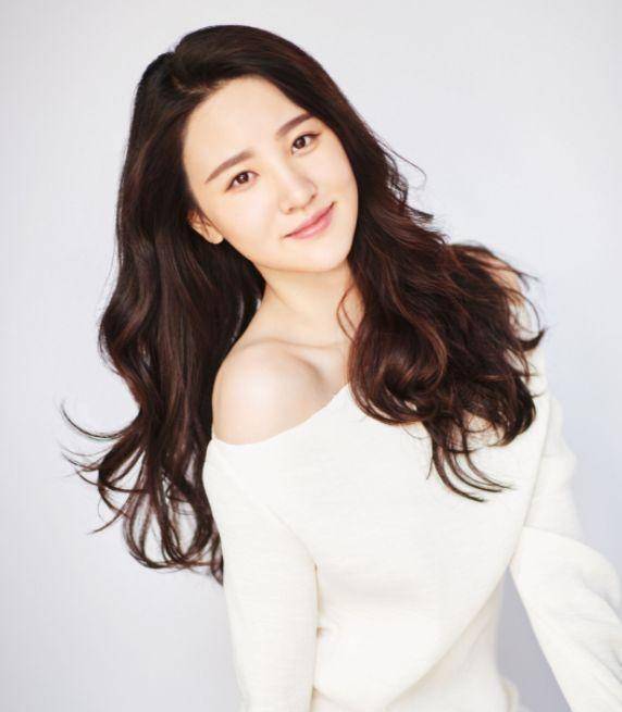 被当做刘亦菲的接班人,如今28岁依旧不温不火_刘筱筱_作品_杨紫