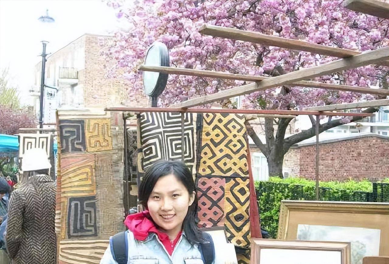 于娟幸运的是,于娟在2001年收到了复旦大学的录取通知书,毕业之后又再