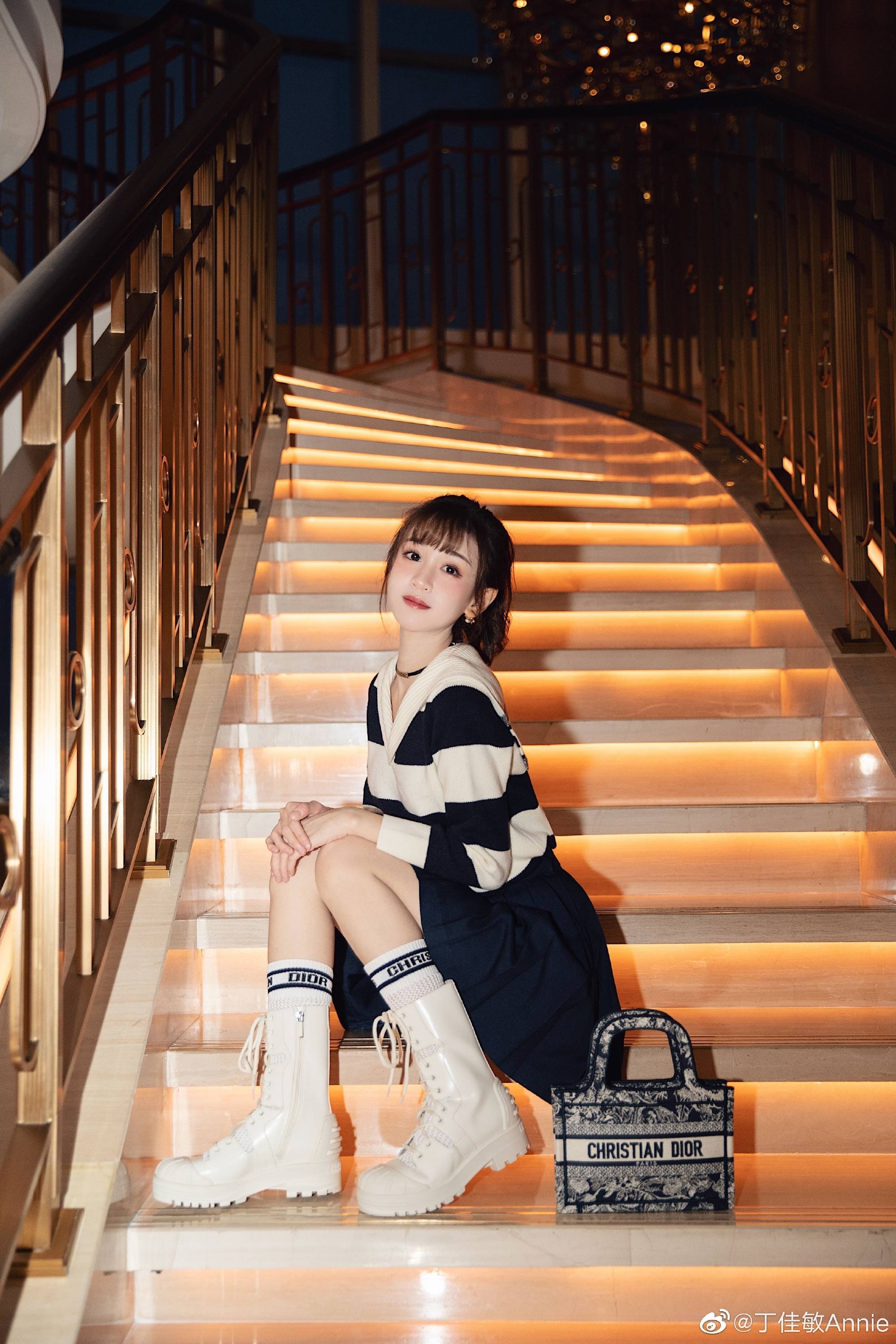 七匹狼公子娶特步公主,泉州豪门联姻背后,藏着一个千亿资本局_丁佳敏