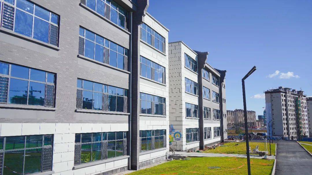 学校"立达课程"的首位育人目标,让天立每一位学子在乌兰察布集宁区