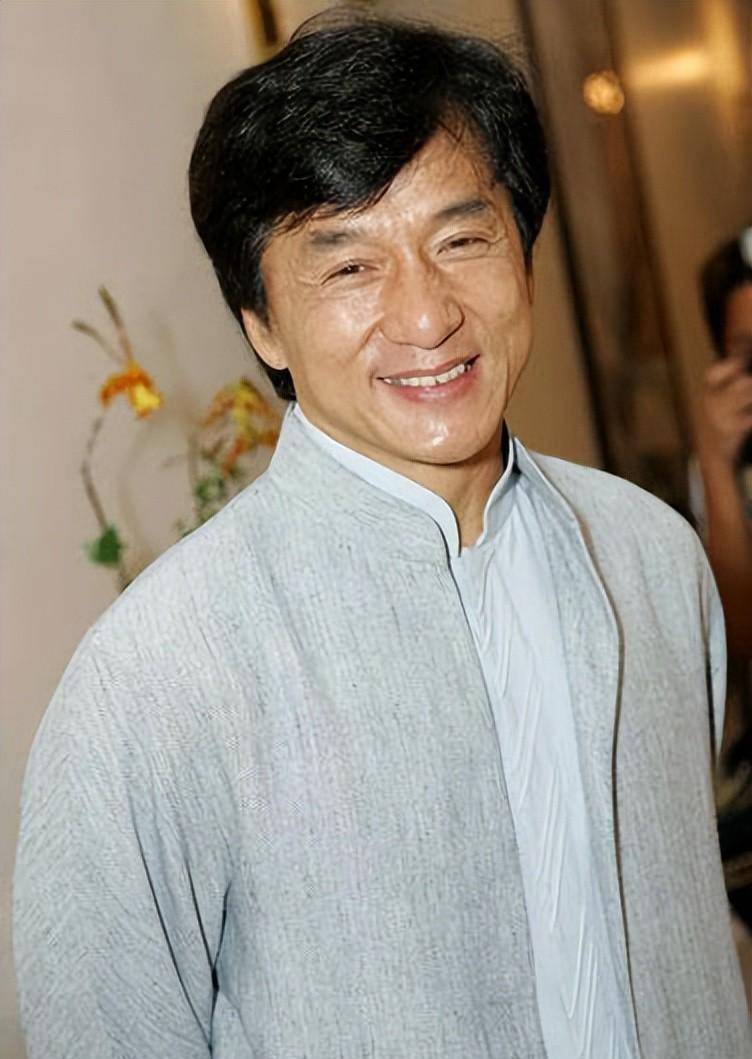 狄威点评成龙,罗三炮和成龙5招对,成龙功夫还行_周华健_洪金宝_武术