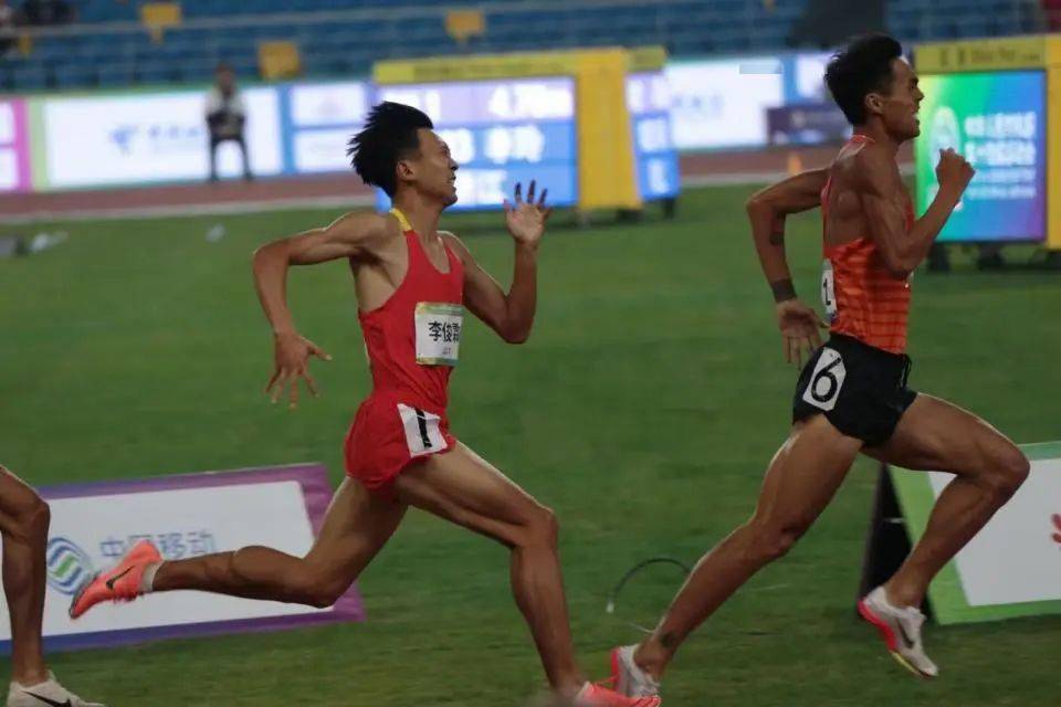 李俊霖在全运会赛场上2021年,中华人民共和国第十四届运动会在陕西