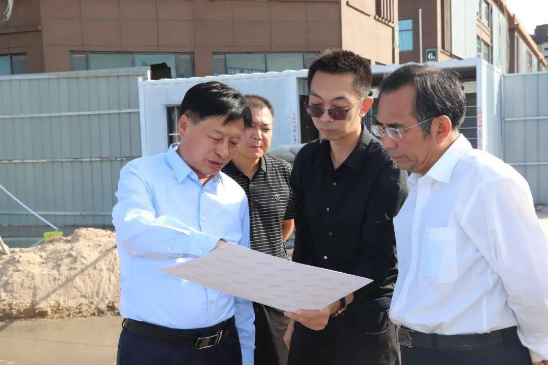 濮阳市人大常委会副主任常奇民下沉清丰县开展"促发展,惠民生,保稳定"