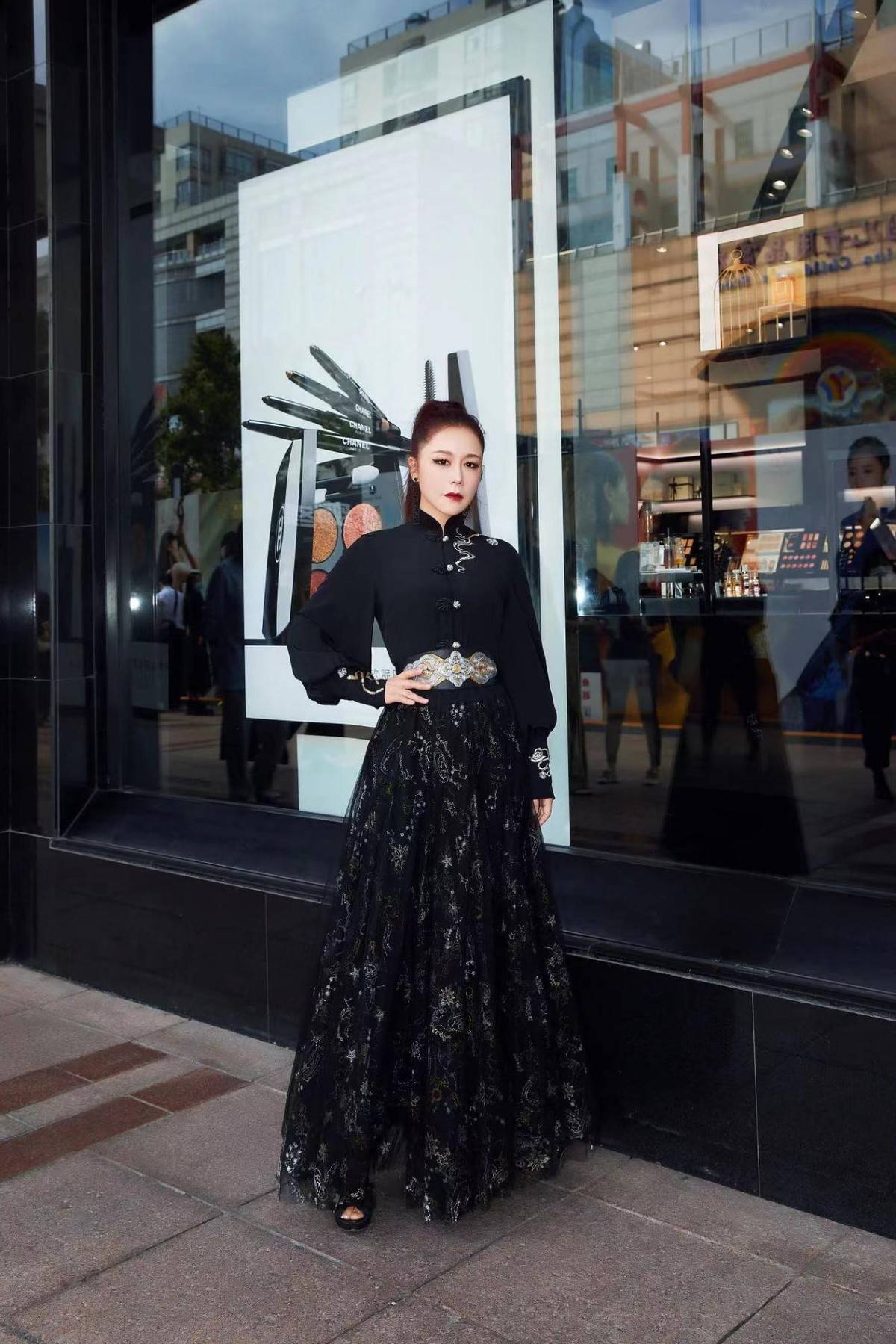 北京化人米雅时尚品牌公司为王菲菲独家全程安排时尚造