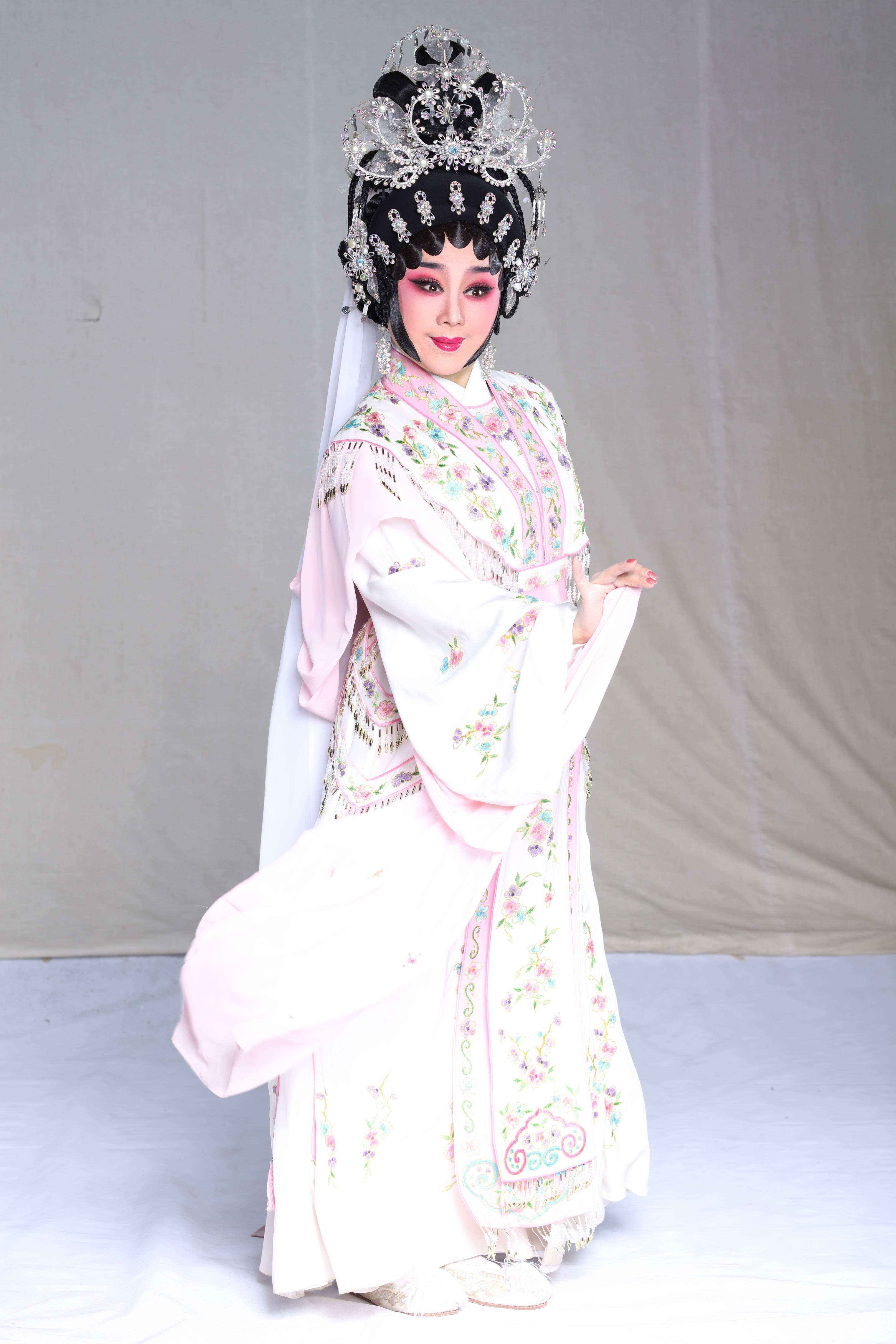 艺术为了和平——"国际和平艺术家"推选人物:陈韵红_中国_世界_联合国