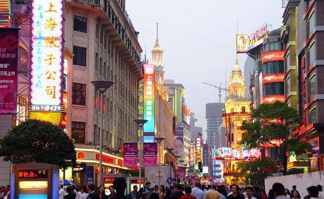 中国最繁华的八条步行街，每天都挤满了游客，你去过几家？