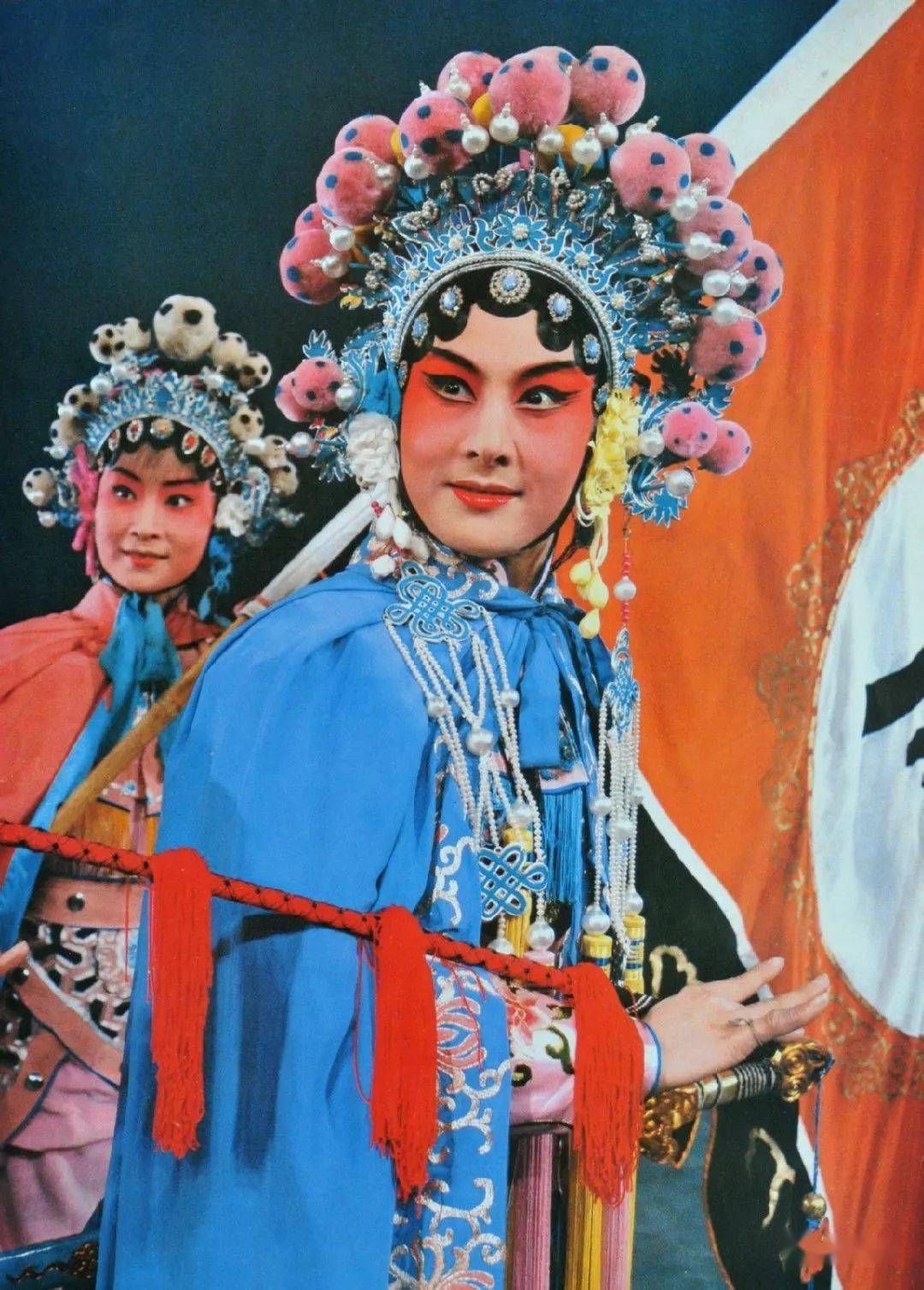 她像"一首优美纯净的诗"_王奉梅_演出_昆剧