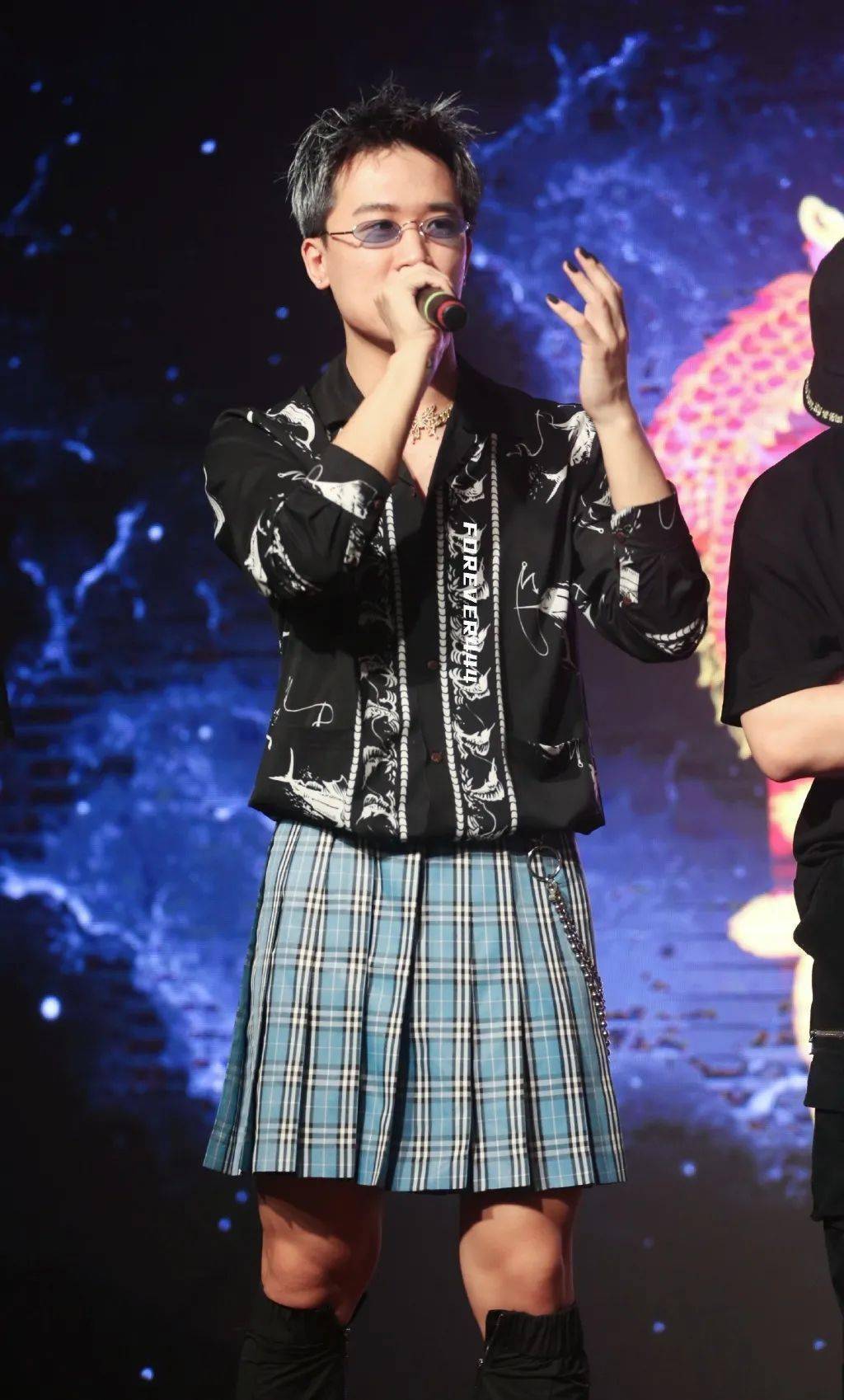 叛忍集结?红花会前成员竟约pg one吃饭?_mercy_说唱_因为