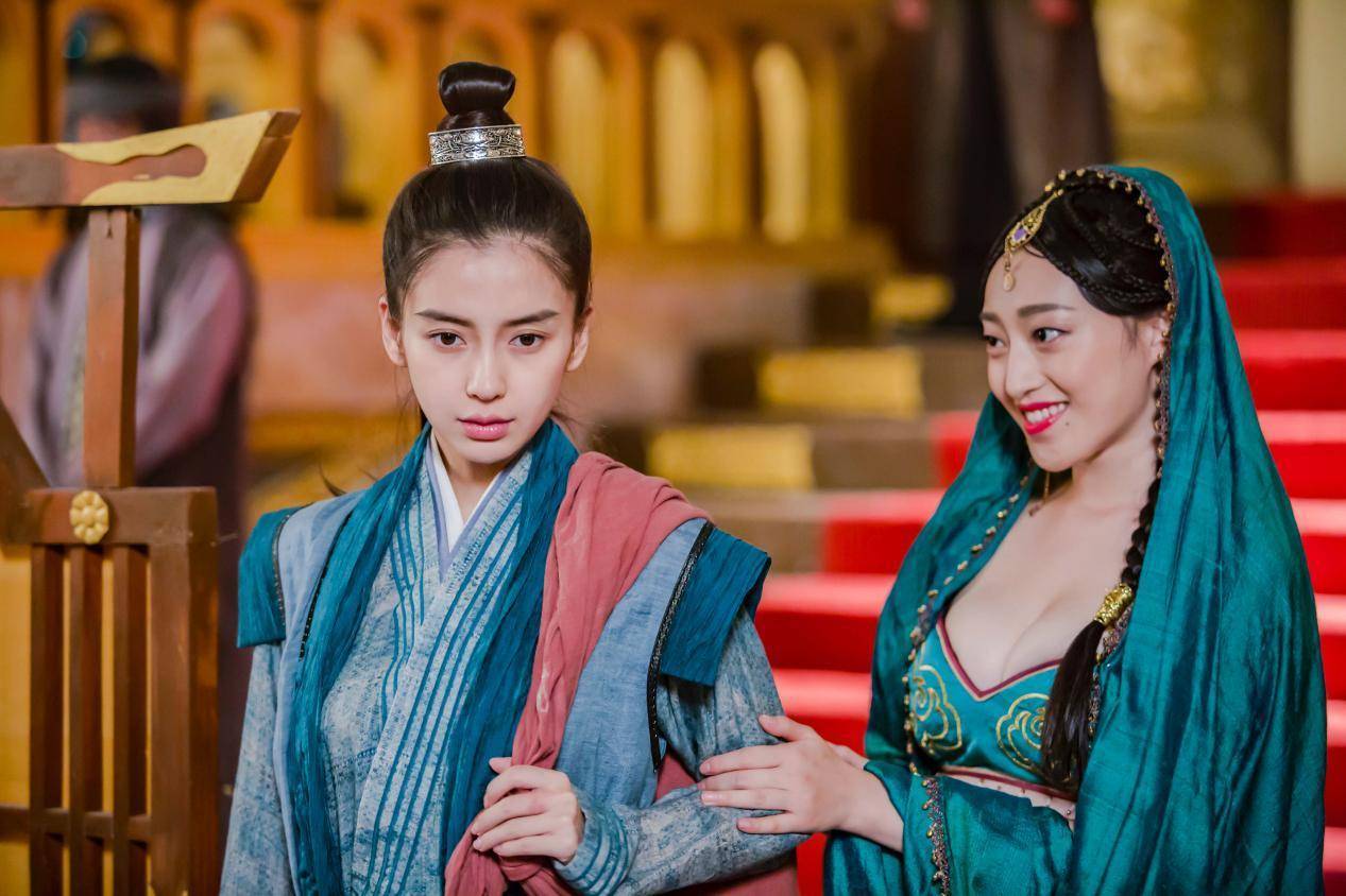 《孤芳不自赏》钱艺凡与angelababy(杨颖)搭戏_剧中_演出_青年