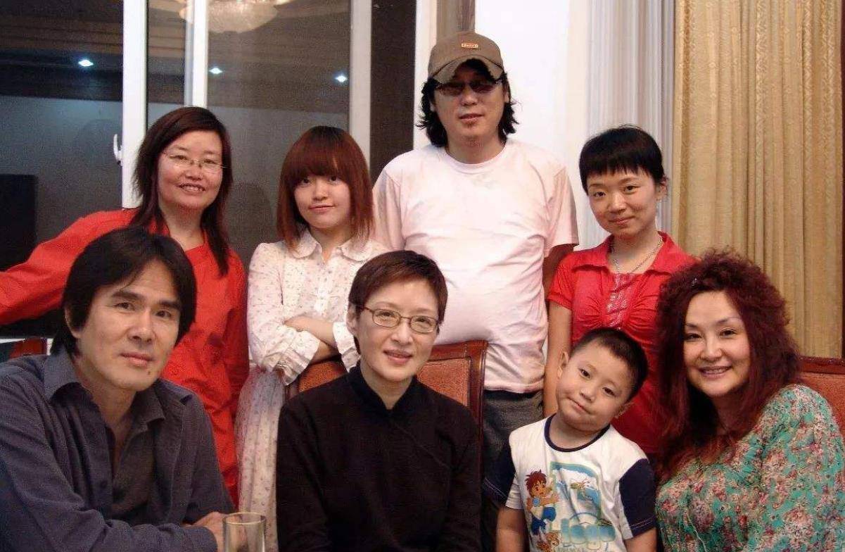 她是整容最成功的女星,费翔至交,颜值不输林青霞,今却成这样_胡因梦