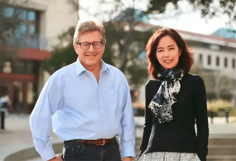 美籍华裔院士李飞飞:如果获得诺贝尔奖,我希望是以中国人的身份_父母