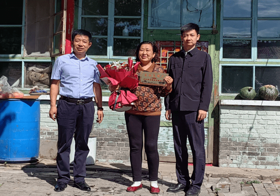 朔州市平鲁区白堂乡:念好"五字诀"评好"星级文明户"_村民_进行了_奖励