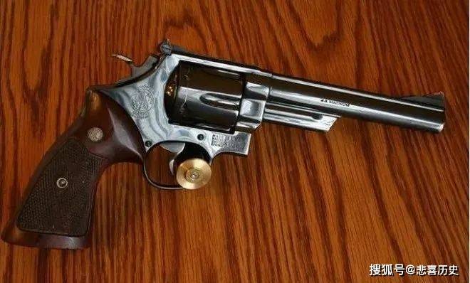 史密斯·韦森m29型左轮手枪_子弹_扳机_双动