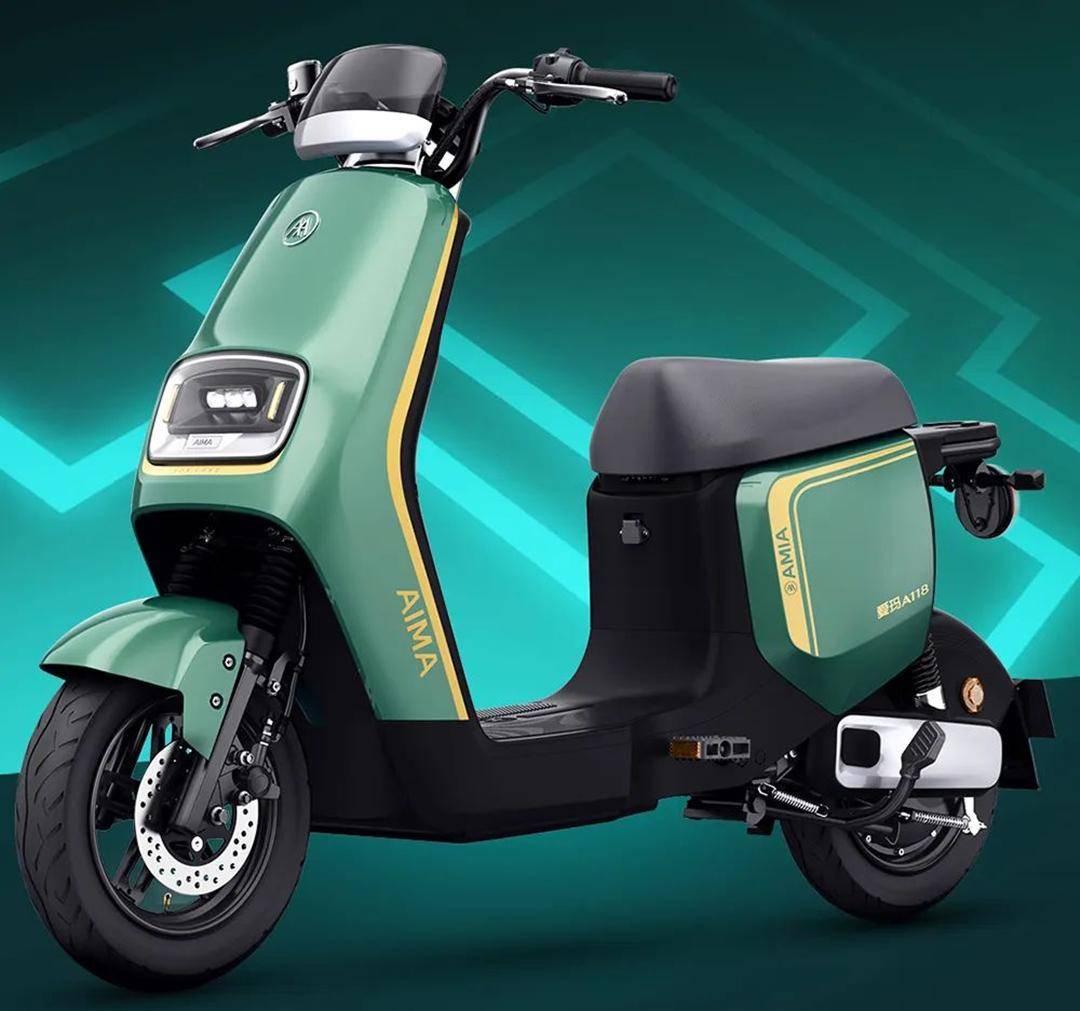 爱玛推出指挥官a118,方正造型,搭载大容量锂电池,续航百公里_搜狐汽车