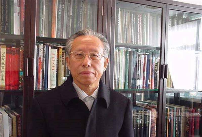 引警察怀疑,专家发现木炭叹息:来晚了_林山_陈占山_侯百万