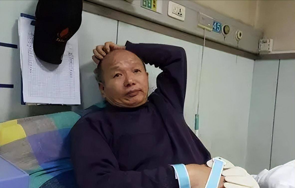 蔡洋当街猛砸日系车,且下狠手致车主四级伤残,如今出狱了_李建利