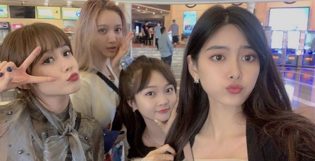 21岁林妙可晒近照!