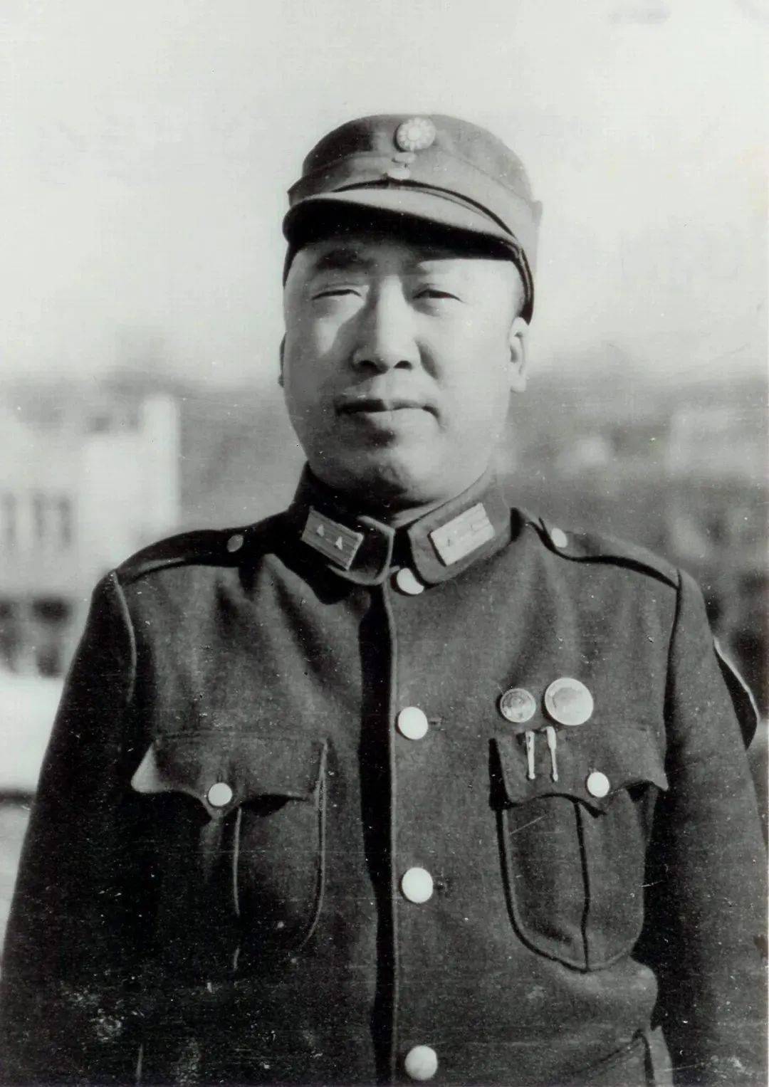 那天下午,父亲与前来看望他的一位老同志宋一平兴奋地谈了两个多小时