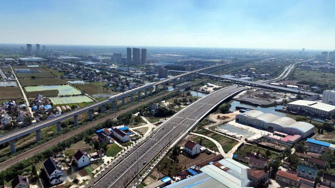 5米其中,如泰运河大桥全长350