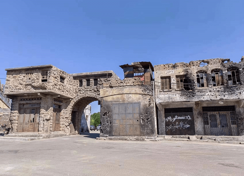 上映三天票房破4亿元 在宁夏石炭井拍摄的这部电影领跑国庆档_影片