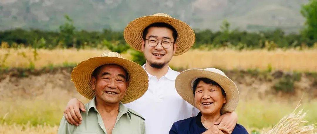 87岁农村老太太如何成为“流量密码”？_许凯_叶叶_老人