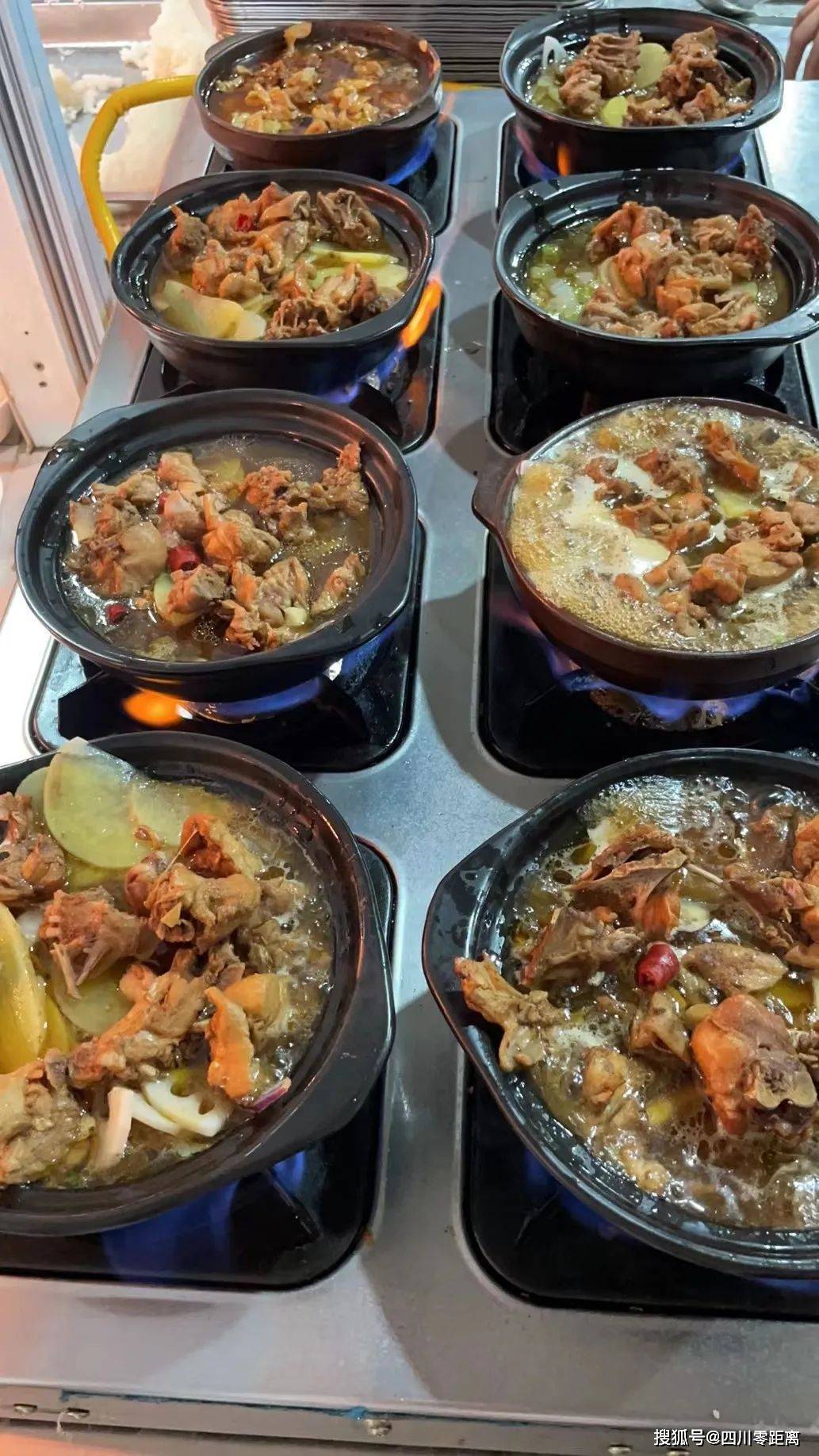 四川省江油中学:共担使命 共克时艰