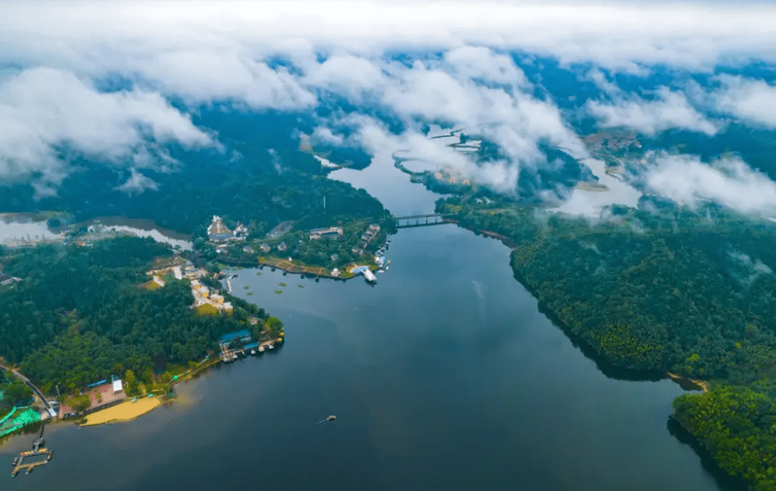 我国改名最成功的两座水库，一个在江西，一个在浙江，你去过吗？