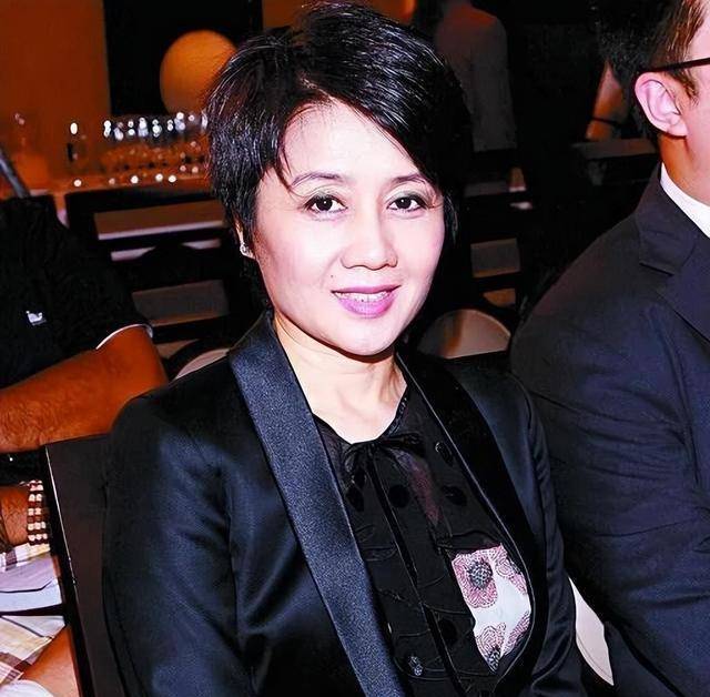 澳门女赌王何超凤:无血将接替司太梁安琪,出任澳门娱乐董事总经理_何