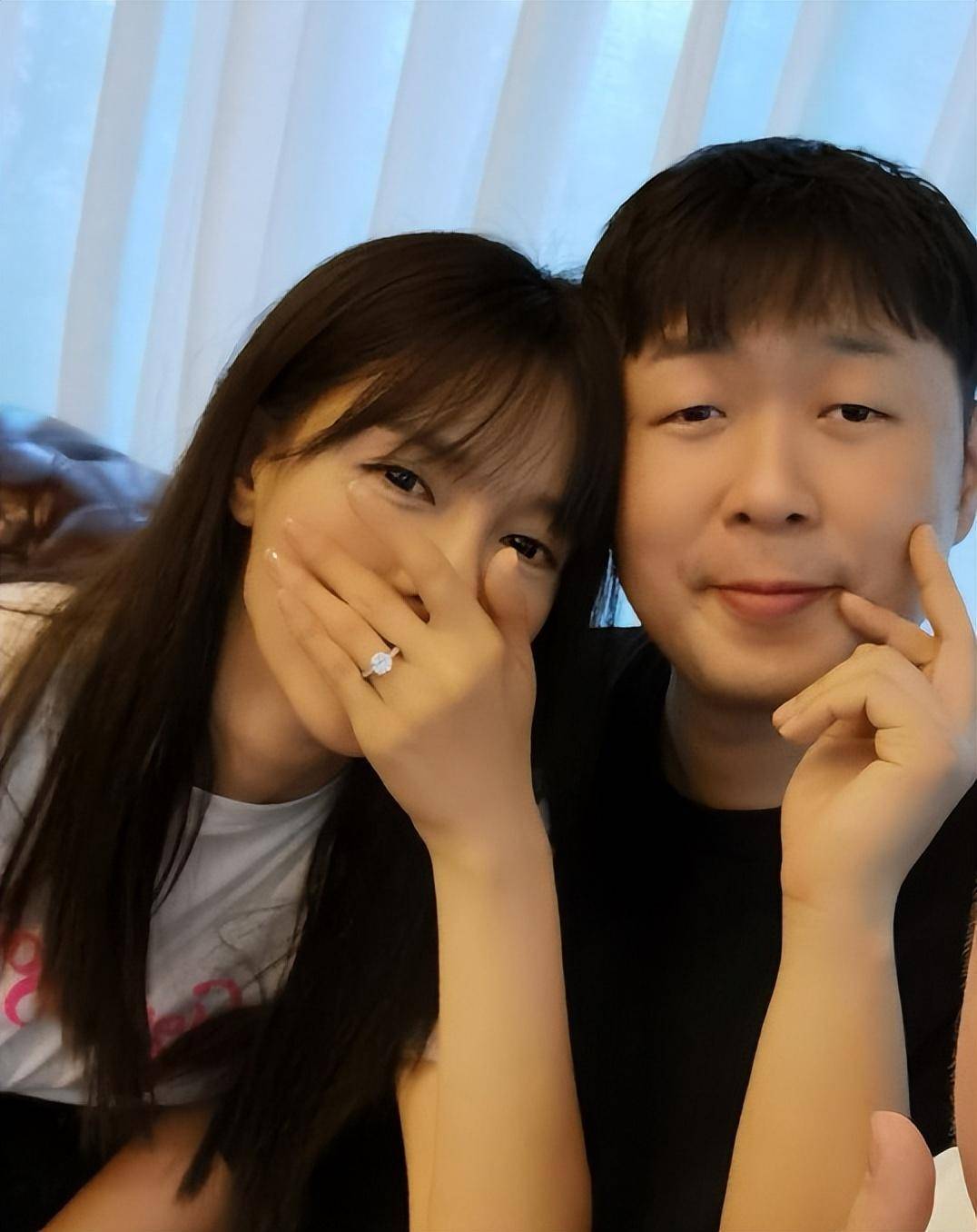 今年2月,官宣和沈梦辰收到证词的杜海涛,虽然两人的婚礼很难