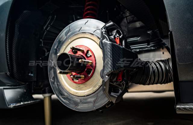 第二代奥迪rs3 tcr赛车的alcon 赛用刹车系统_搜狐汽车_搜狐网