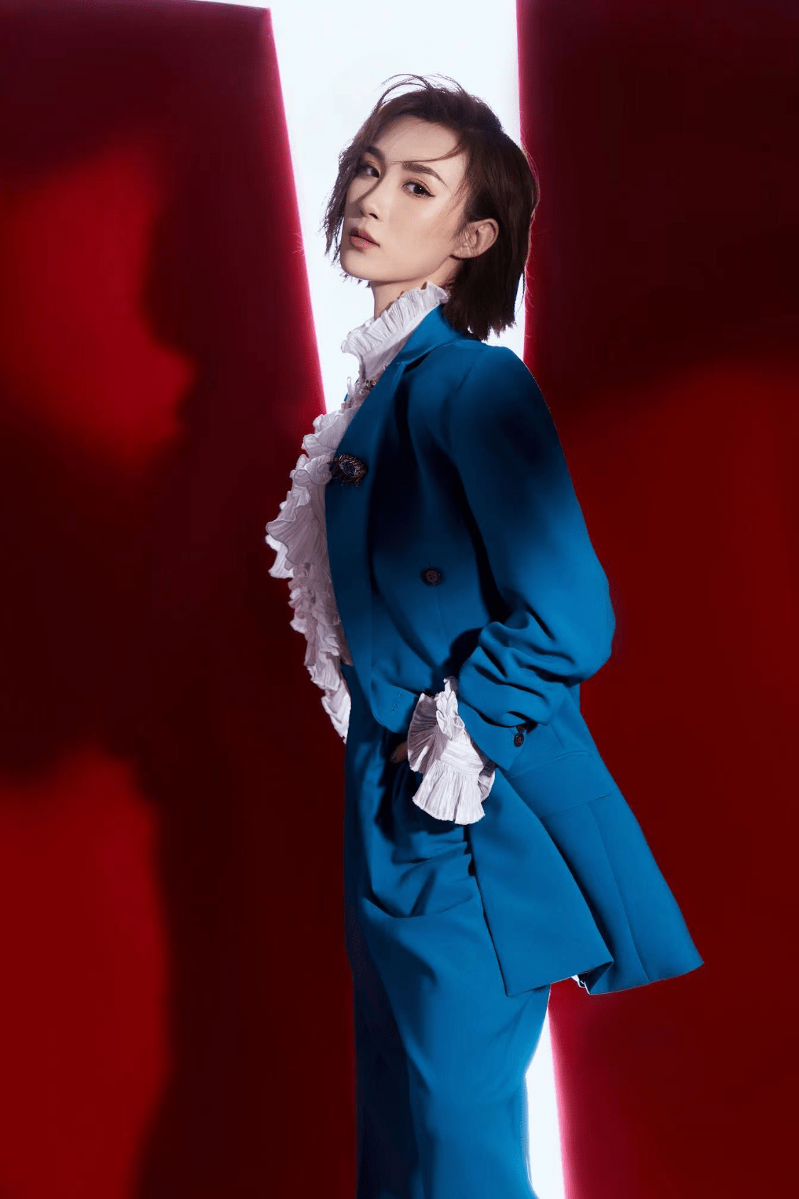 闫佳颖出演网剧《一二三,木头人》 实力诠释双面霸道女魔头_表演_秦姗