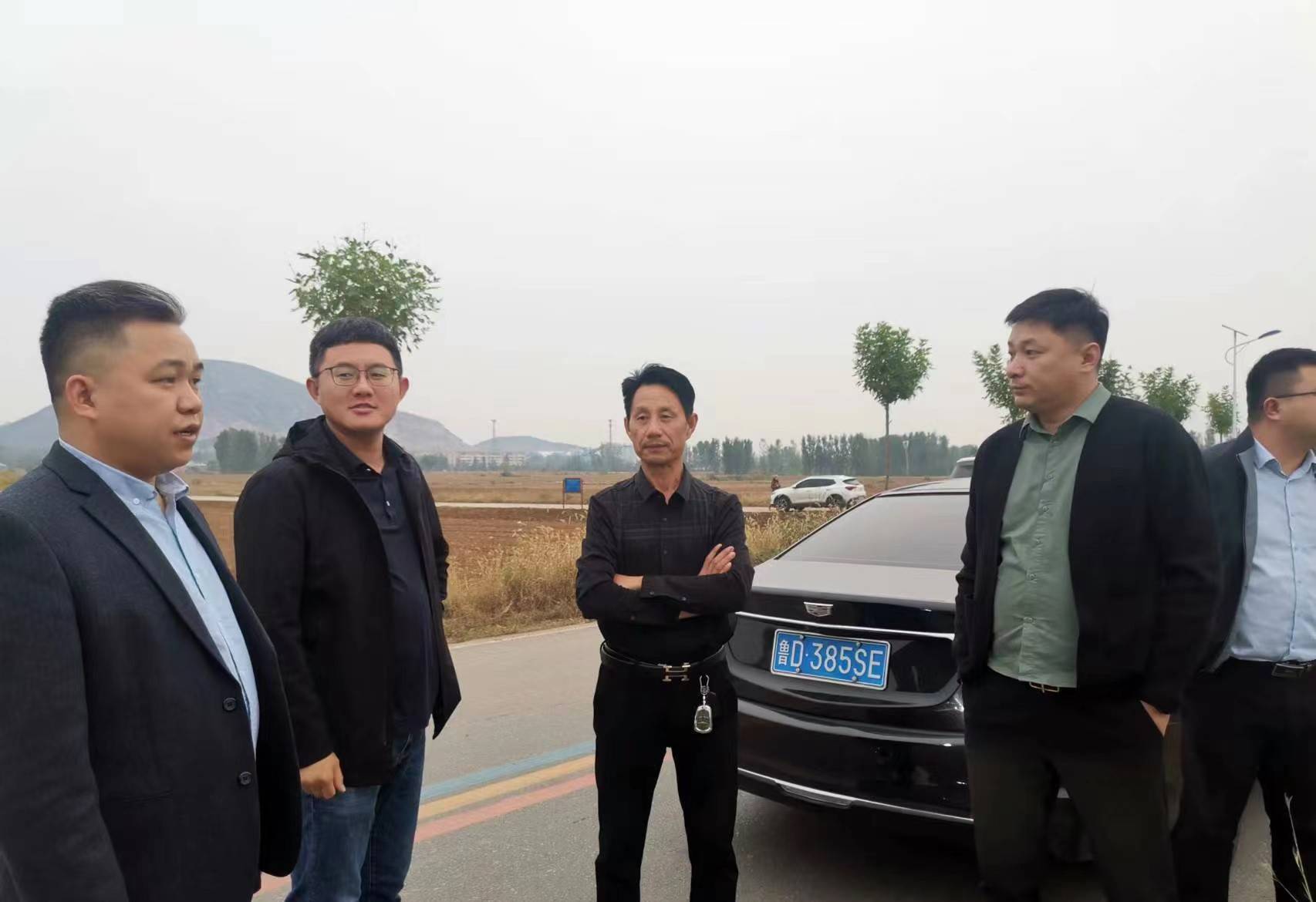 中易农科集团董事长连强应邀带队赴枣庄市驿城区举行