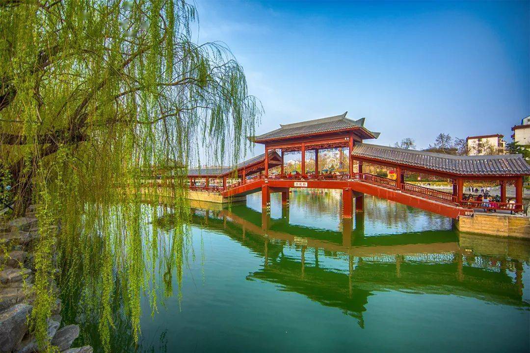 徐鼎烨 摄桥是路的延伸,有一种美好,是和你一起漫步许昌的大桥小桥