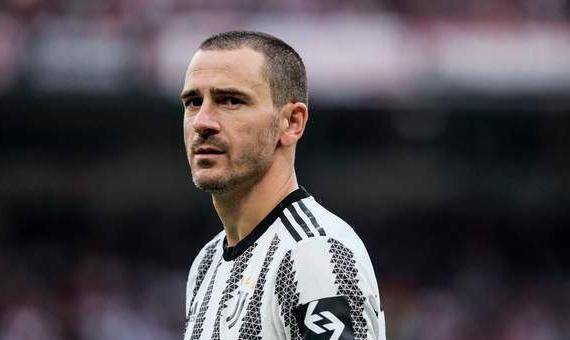 卡鲁鲁打右后卫,西奥回归,三个中场位置是米兰战胜尤文的关键_比赛