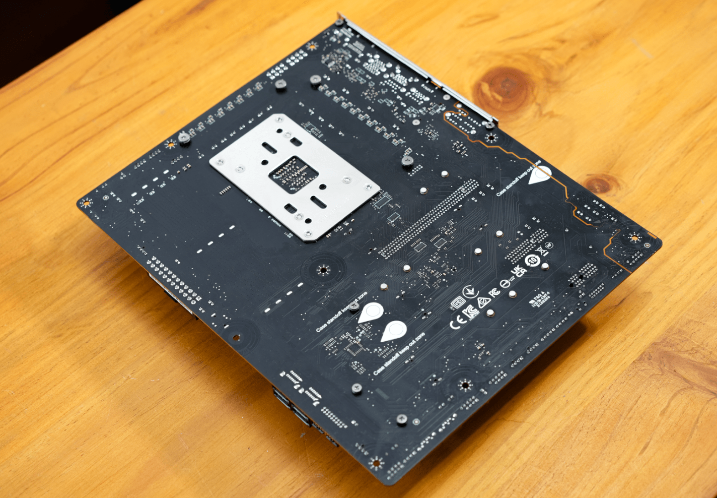 微星mpg b650 carbon wifi开箱_主板_接口_供电