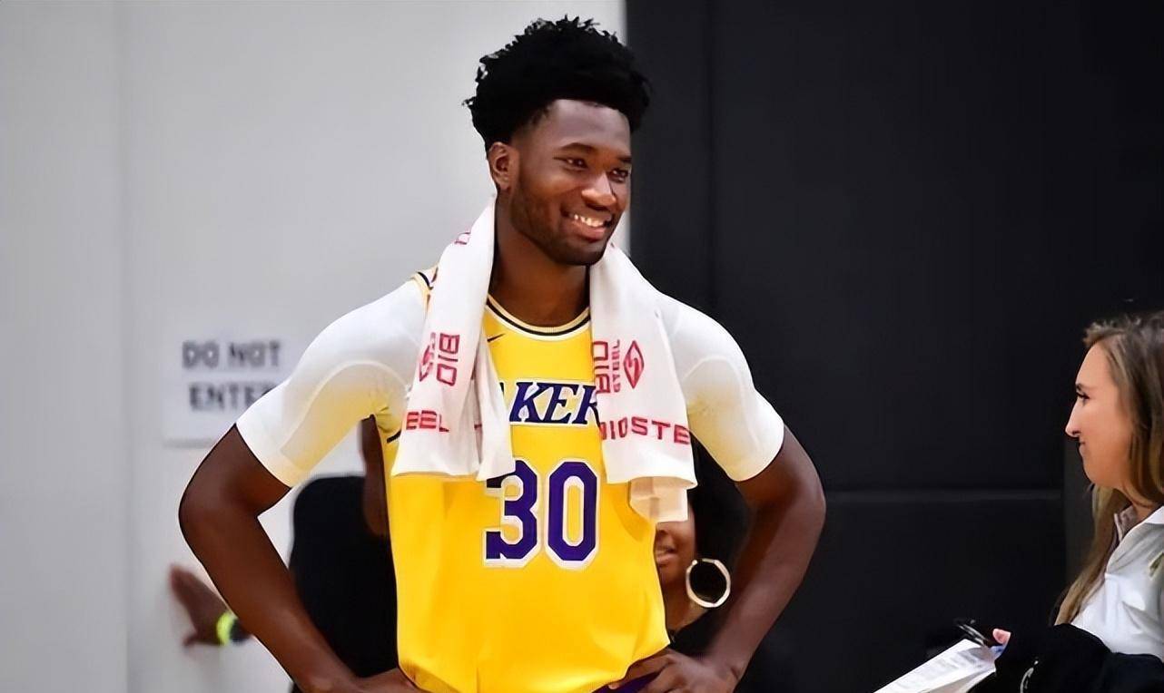 威斯布鲁克只是其中之一_格林:我作为球队的领袖是失败的_比赛_季前赛